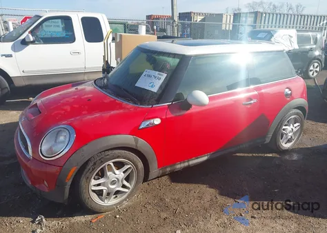 2009 Mini Cooper S из США, поврежденный, VIN WMWMF73559TW82589